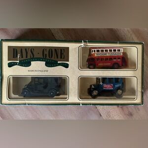 Vintage 1993 Lledo Days Gone Miniature Cars Made in England London Double Decker